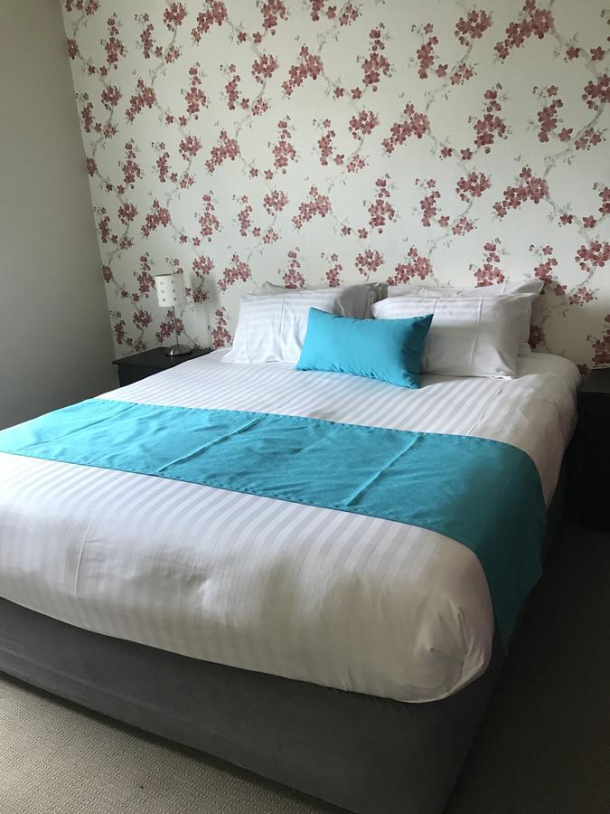 Beach Hotel Берні Екстер'єр фото