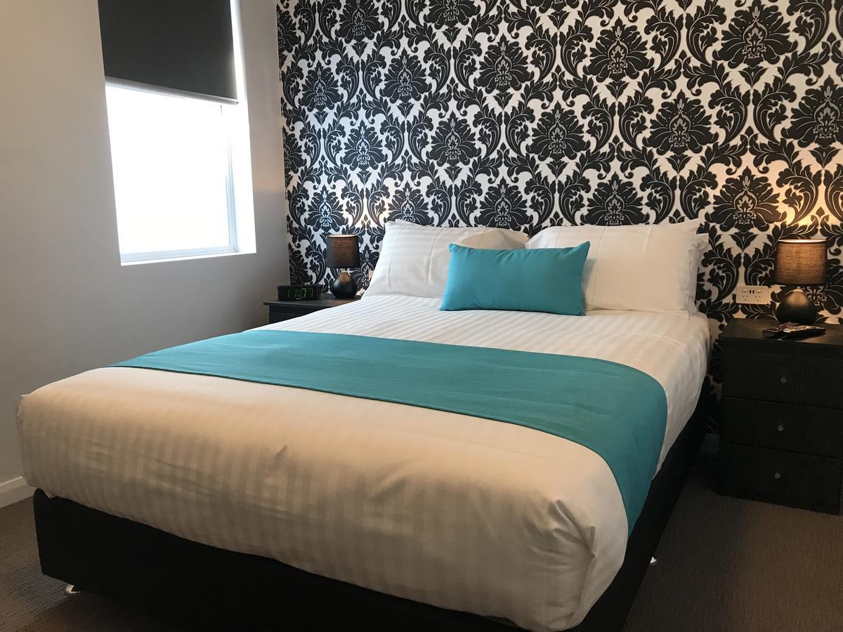 Beach Hotel Берні Екстер'єр фото